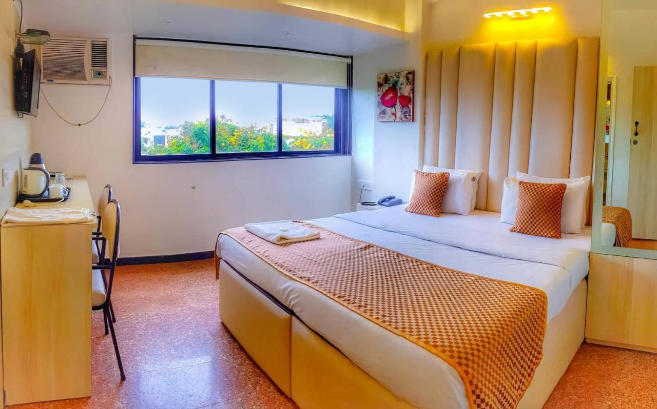 Hotel Samraj Bombay Extérieur photo
